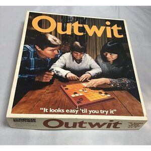 Vintage Outwit #226 Parker Brothers Board Game 1978 Complete